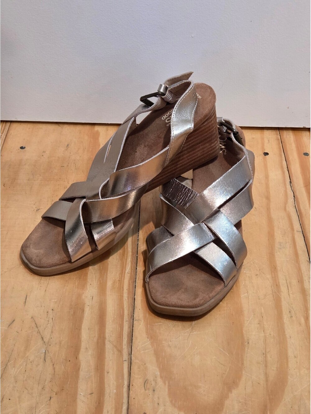 TOMS Metallic Champagne Wedge Sandals Size 8.5